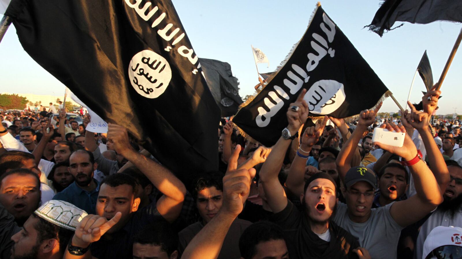 cheats/2012/09/21/30-000-march-in-benghazi/benghazi-militias-protest-cheat_zyxpqb