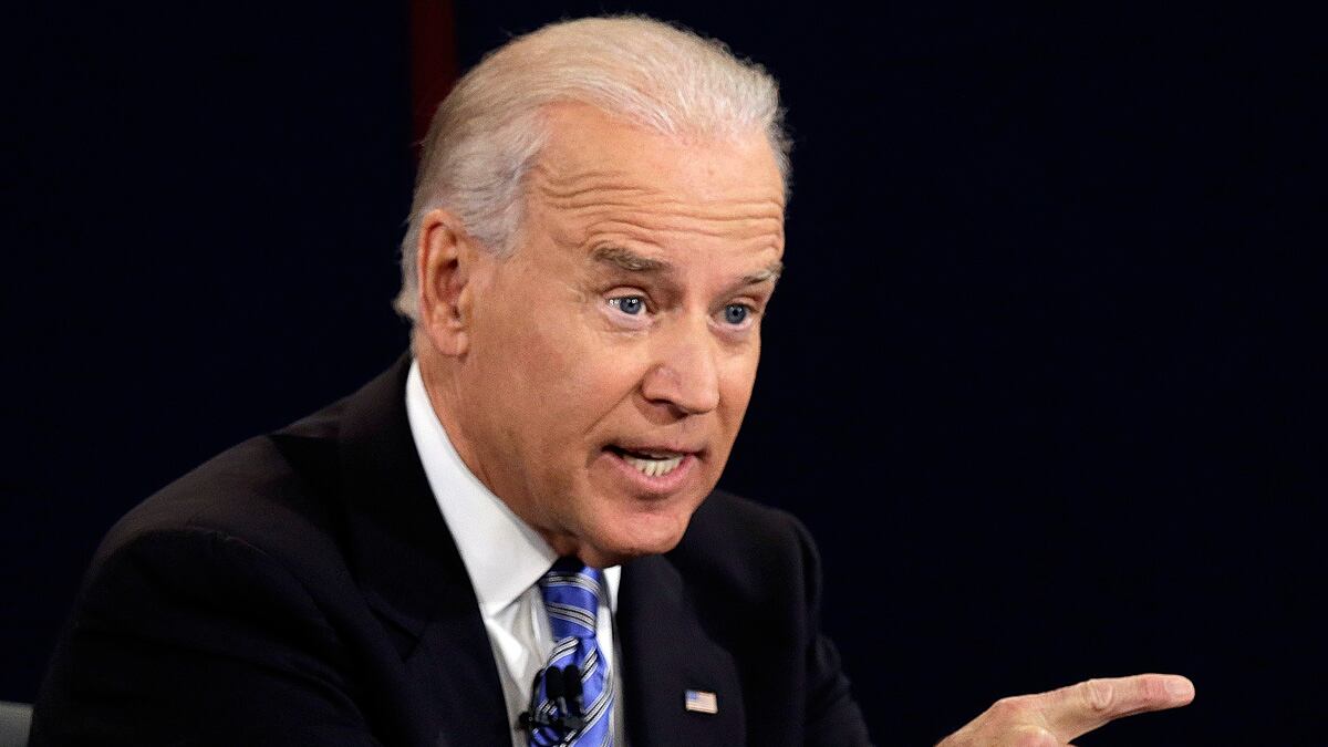 articles/2012/10/12/are-budget-cuts-to-blame-for-benghazi-attack-as-biden-suggested/biden-benghazi-lake_pxzj1a