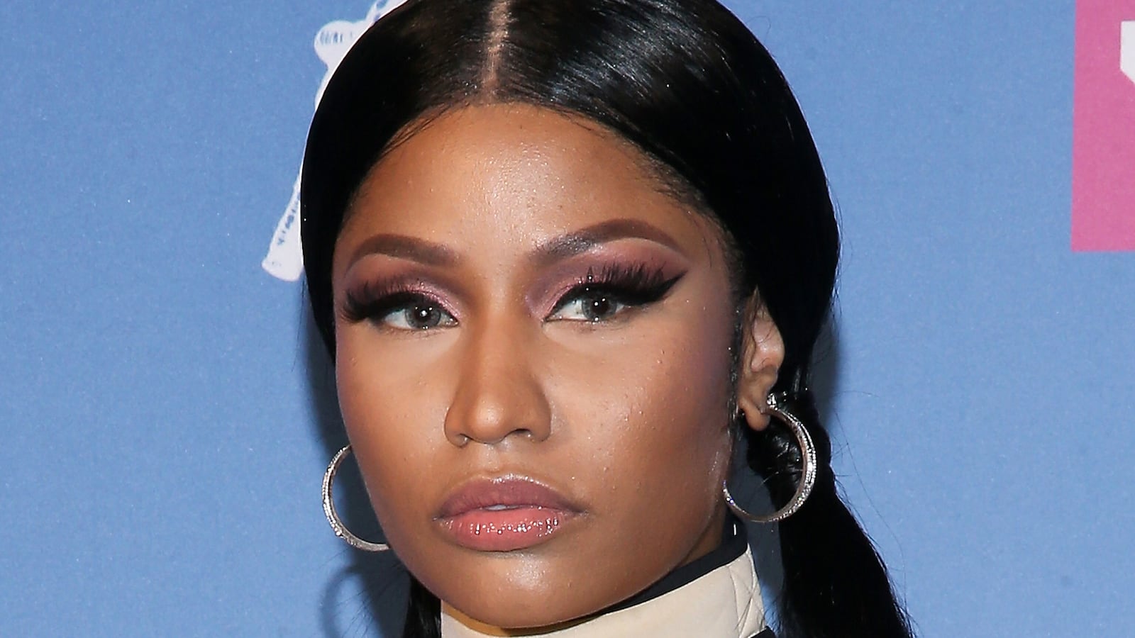 021721-minaj-cheat_e6mosc