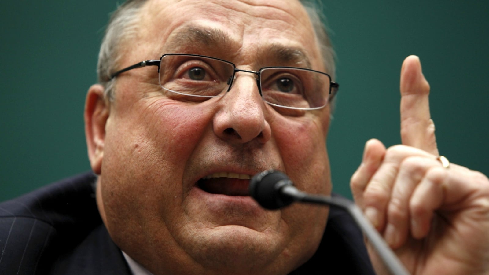 cheats/2017/01/17/paul-lepage-john-lewis-should-thank-gop-for-ending-slavery/170117-paul-lepage-cheat_dd4uzm