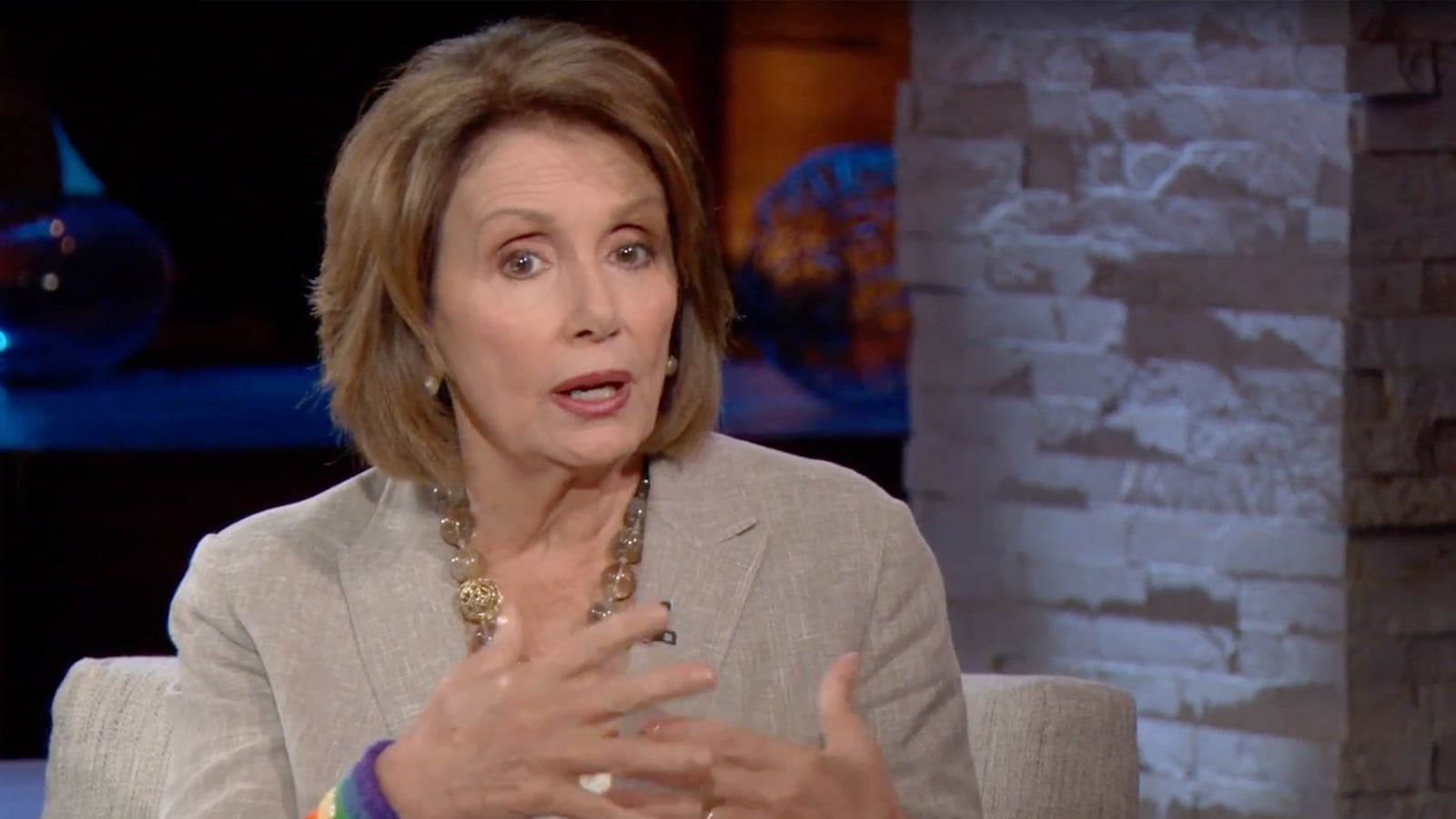 articles/2016/06/23/chelsea-handler-helps-nancy-pelosi-make-the-case-for-no-fly-no-buy/160623-leon-handler-pelosi-tease_ohpceb