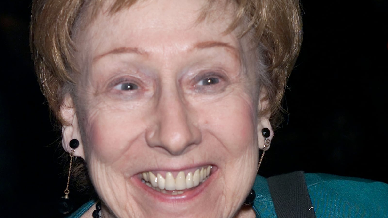 cheats/2013/06/02/actress-jean-stapleton-90-dies/130602-Jean_Stapleton-cheat_dldhyf