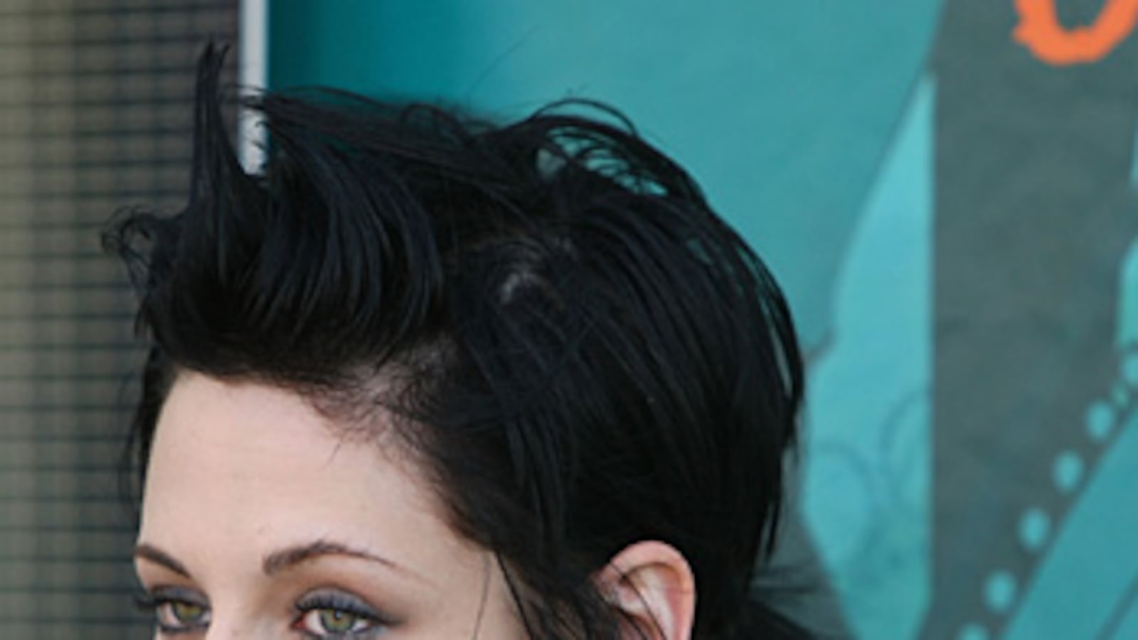 cheats/2009/11/05/kristen-stewart-to-press-bite-me/kristen-stewart_aaaq6a