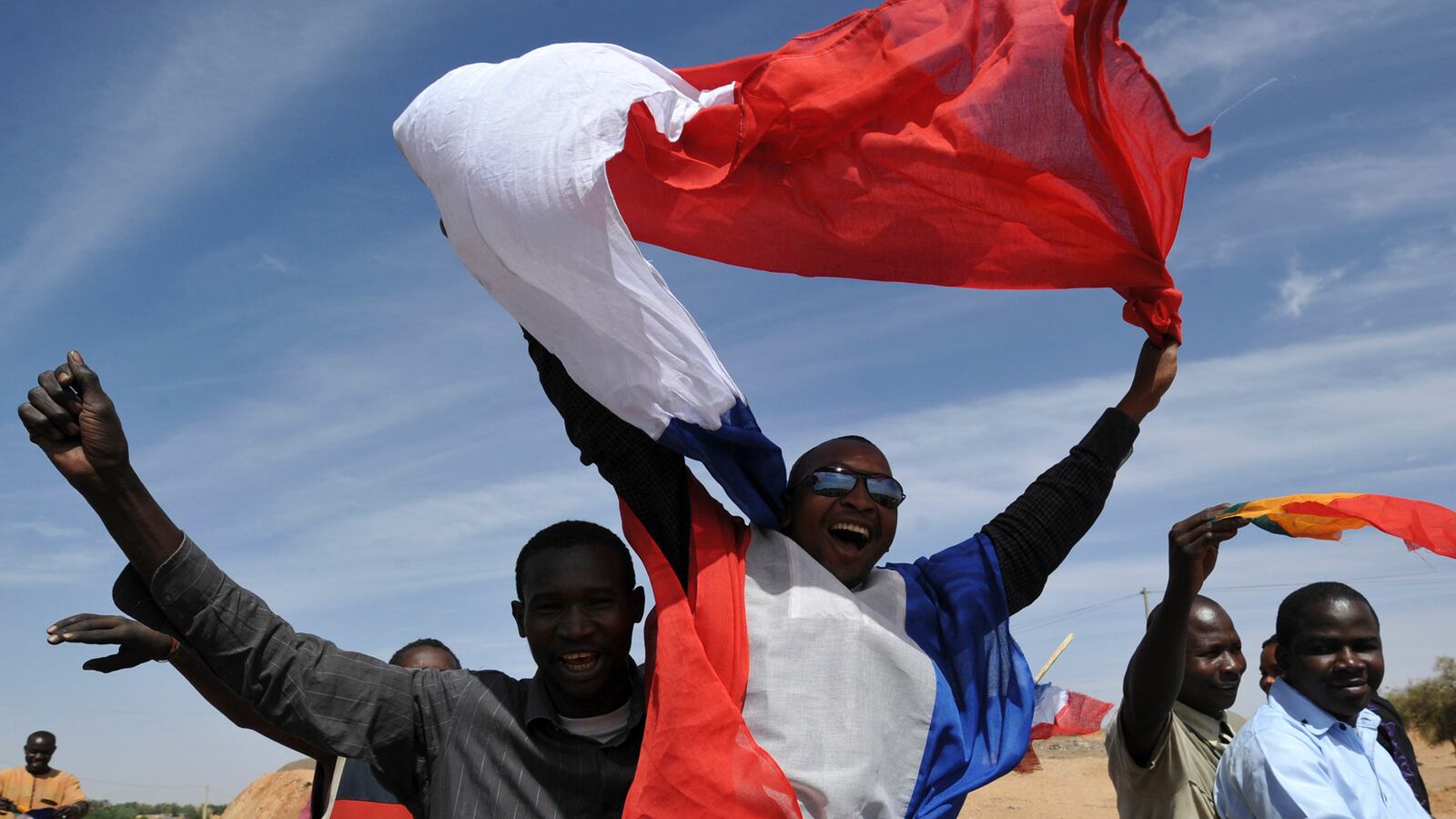 cheats/2013/01/30/french-troops-enter-malian-holdout/130130-french-troops-mali-cheat_e4gq6f