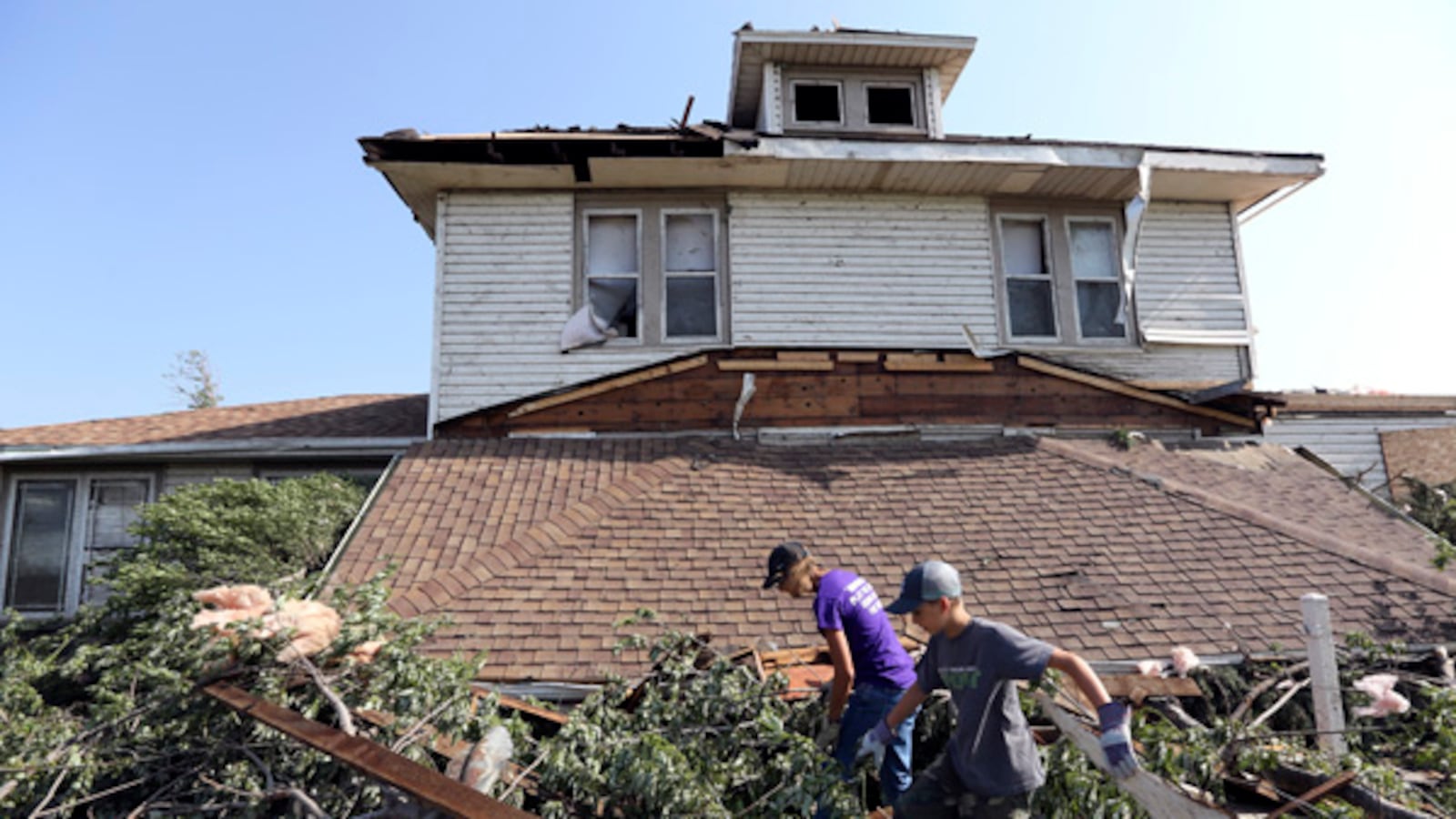cheats/2014/06/20/over-half-of-u-s-homes-at-risk/140620-homes-disasters-cheat_xmakhv