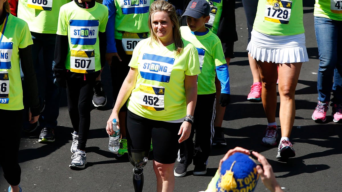 cheats/2017/02/01/boston-marathon-bombing-survivor-to-wed-fireman-rescuer/170201-sdoia-boston-marathon-survivor_mbteut