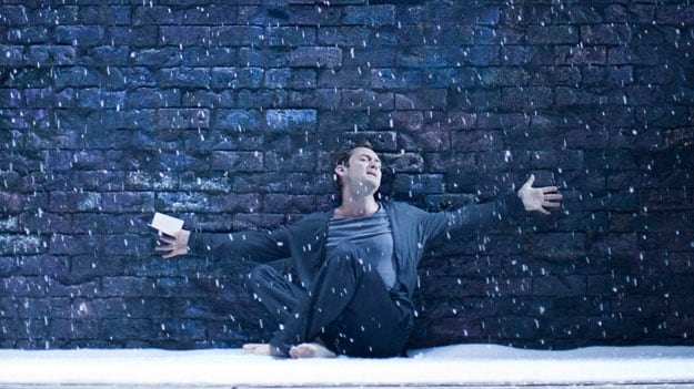 galleries/2010/05/04/tony-award-nominees/broadway-preview---hamlet_a3svp8