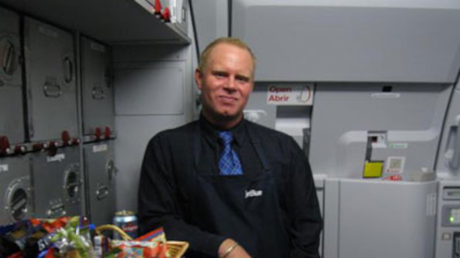 cheats/2010/08/10/jetblue-flight-attendant-best-job-walkoff-ever/steven-slater-jet-blue_h9k4x9