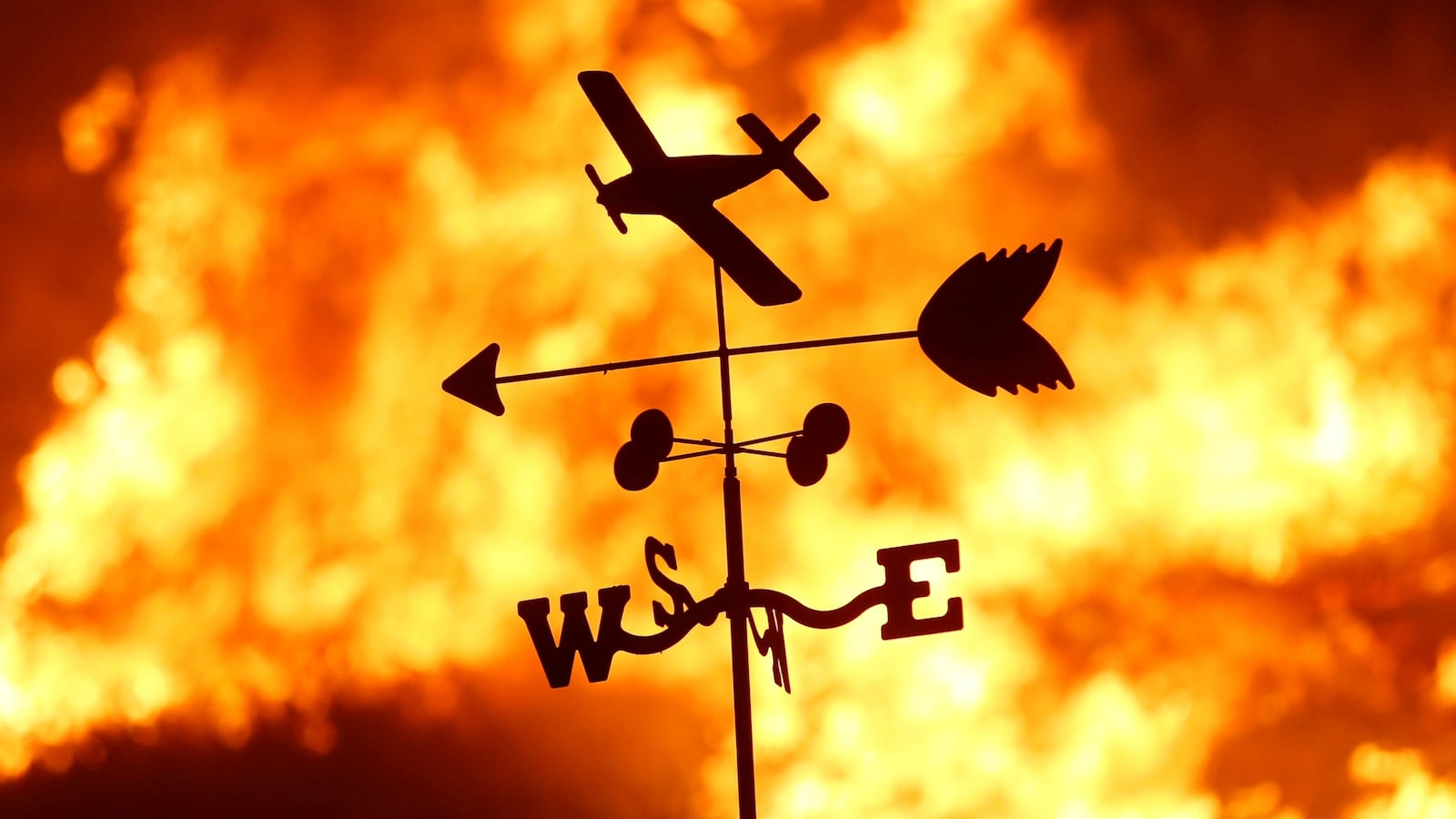 171206-california-fires-winds-expected-cheat_qd0xvo