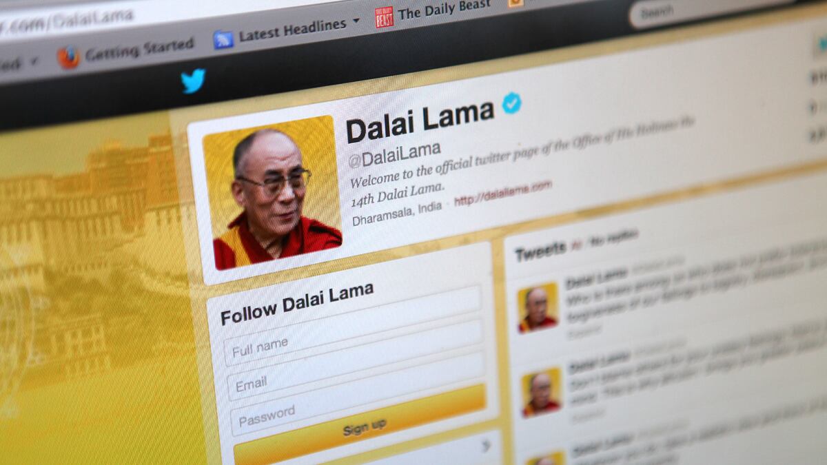 articles/2012/08/06/dalai-lama-twitter-rockstar-the-virtual-influence-of-his-holiness/dalai-lama-twitter-teaser_vo29uk