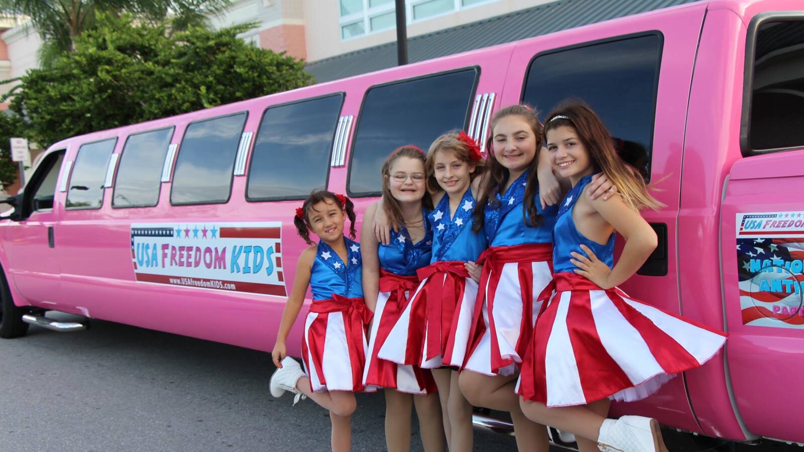 articles/2016/01/14/tween-trump-cheerleaders-sing-deal-from-strength-or-get-crushed/160114-resnick-trump-dancing-kids-tease_vttcnb