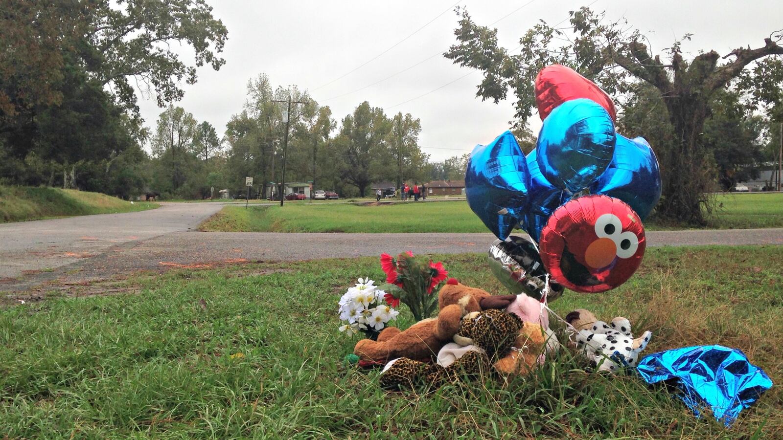 cheats/2017/03/31/louisiana-cop-gets-40-years-in-prison-for-shooting-death-of-autistic-boy/170331-marksville-la-cheat_q7qnqg