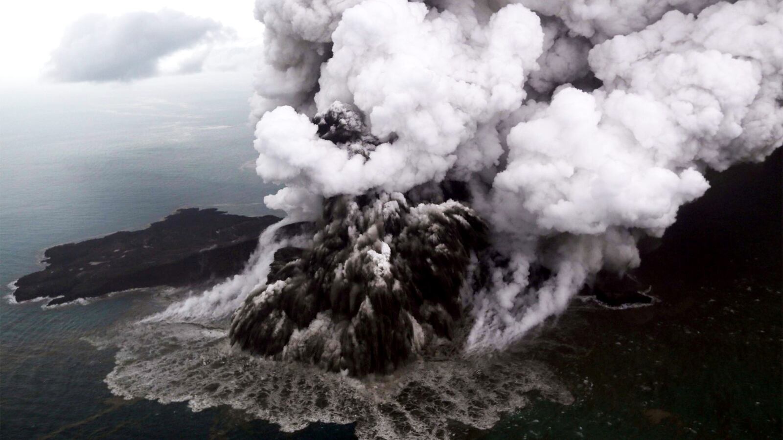 181223-nadeau-indonesia-tease_mv3r1q