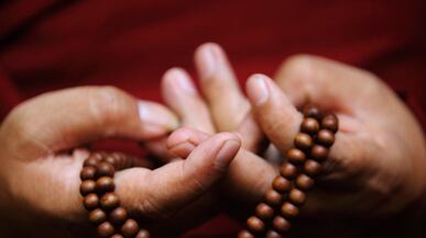 cheats/2011/03/17/tibetan-monk-sets-self-on-fire/tibetan-monk-self-immolates_sdjkhk