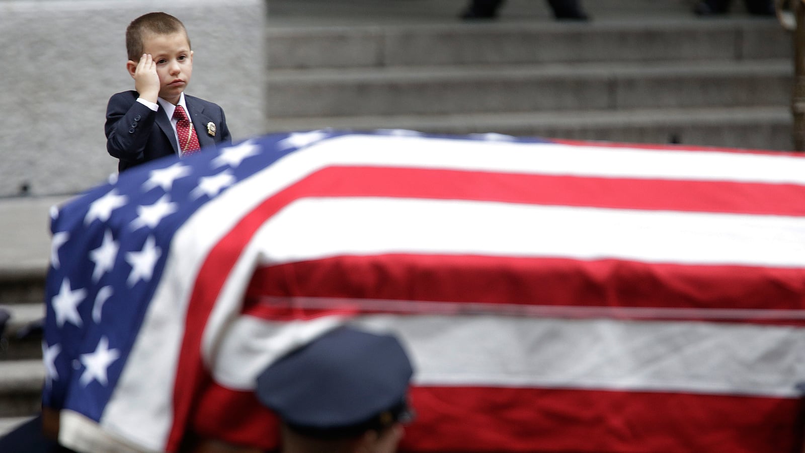 galleries/2015/12/30/remembering-officer-joseph-lemm-photos/151230-lemm-funeral3_vjbvdj