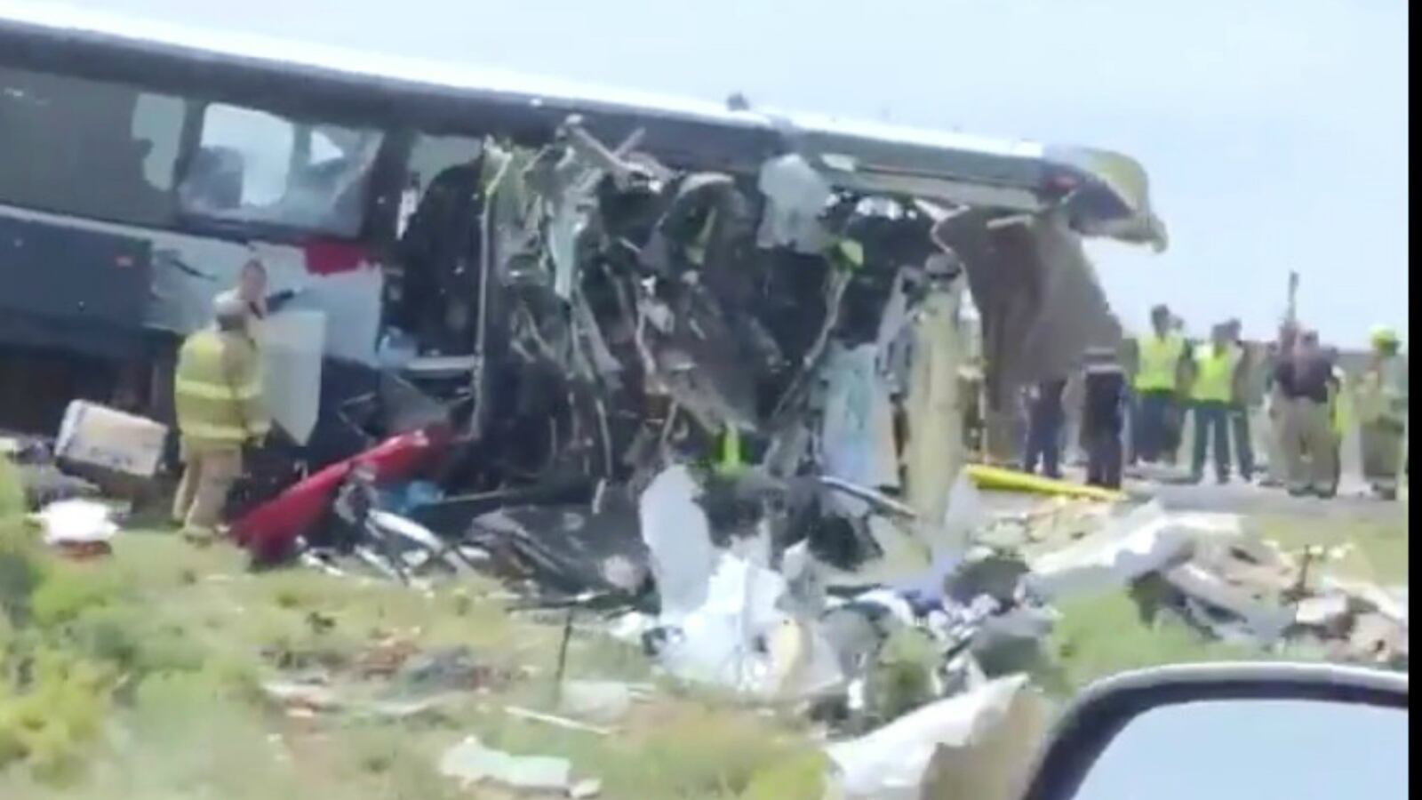 180830-new-mexico-bus-crash-cheat_z6qvkl