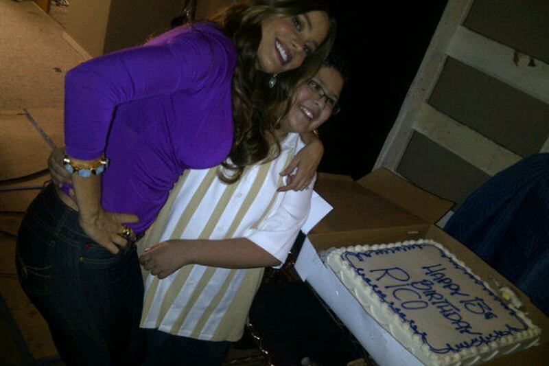 galleries/2011/08/07/britney-spears-sofia-vergara-hefner-and-more-celebrity-twitter-photos/sofia-verga-twitpix_epyqat