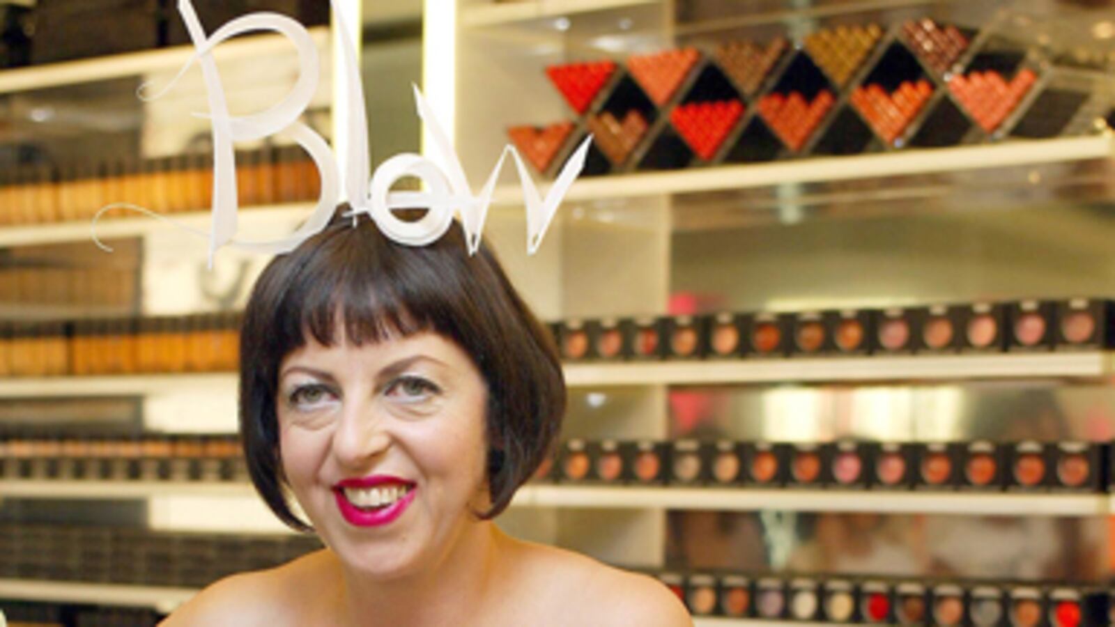 articles/2010/11/30/isabella-blow-detmar-blow-and-other-biographies-reviewed/thomas-isabella-blow_144470_iviqfc