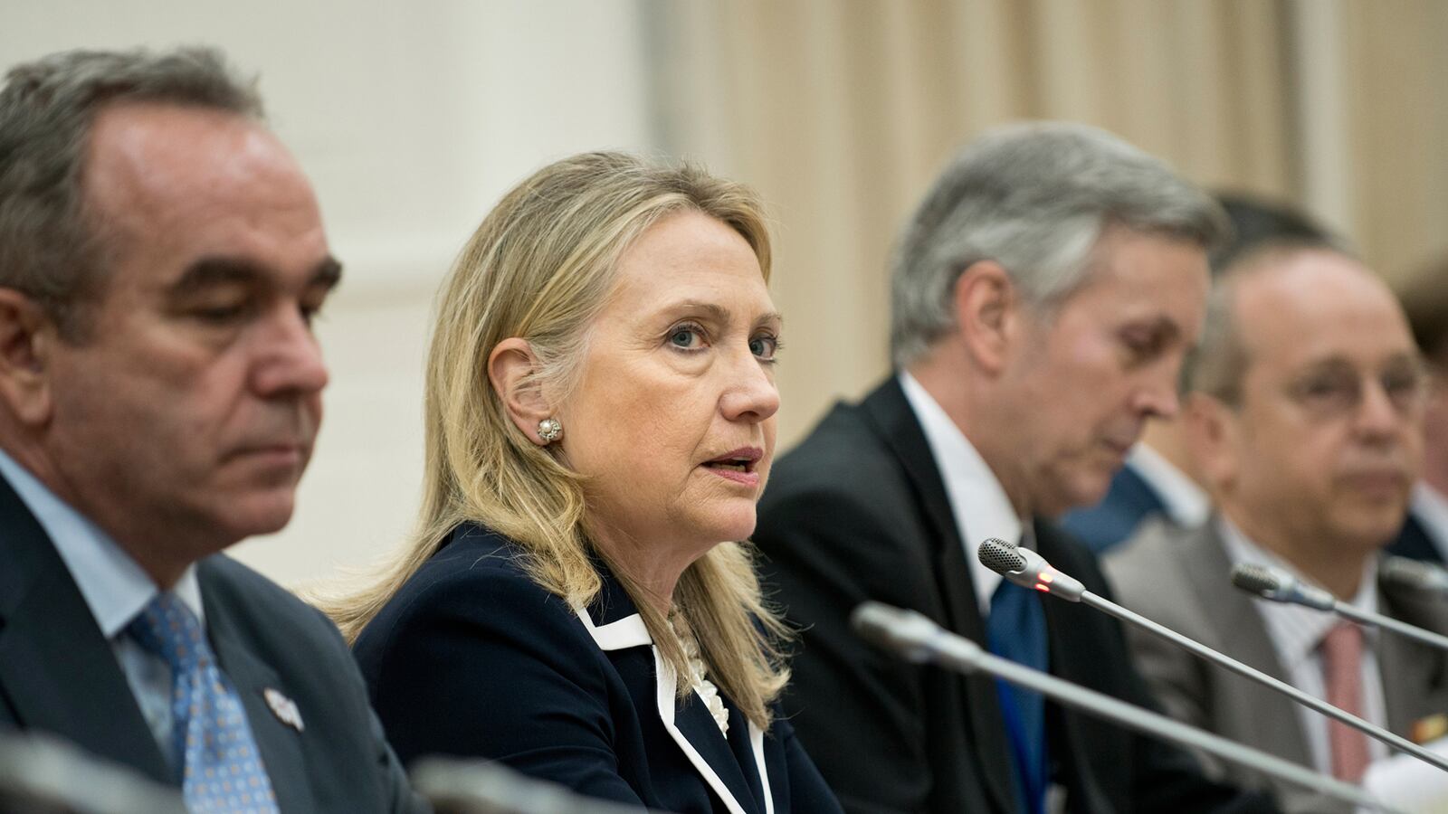 cheats/2012/07/12/clinton-to-china-share-the-wealth/clinton-asia-china-cheat_lbw3ub