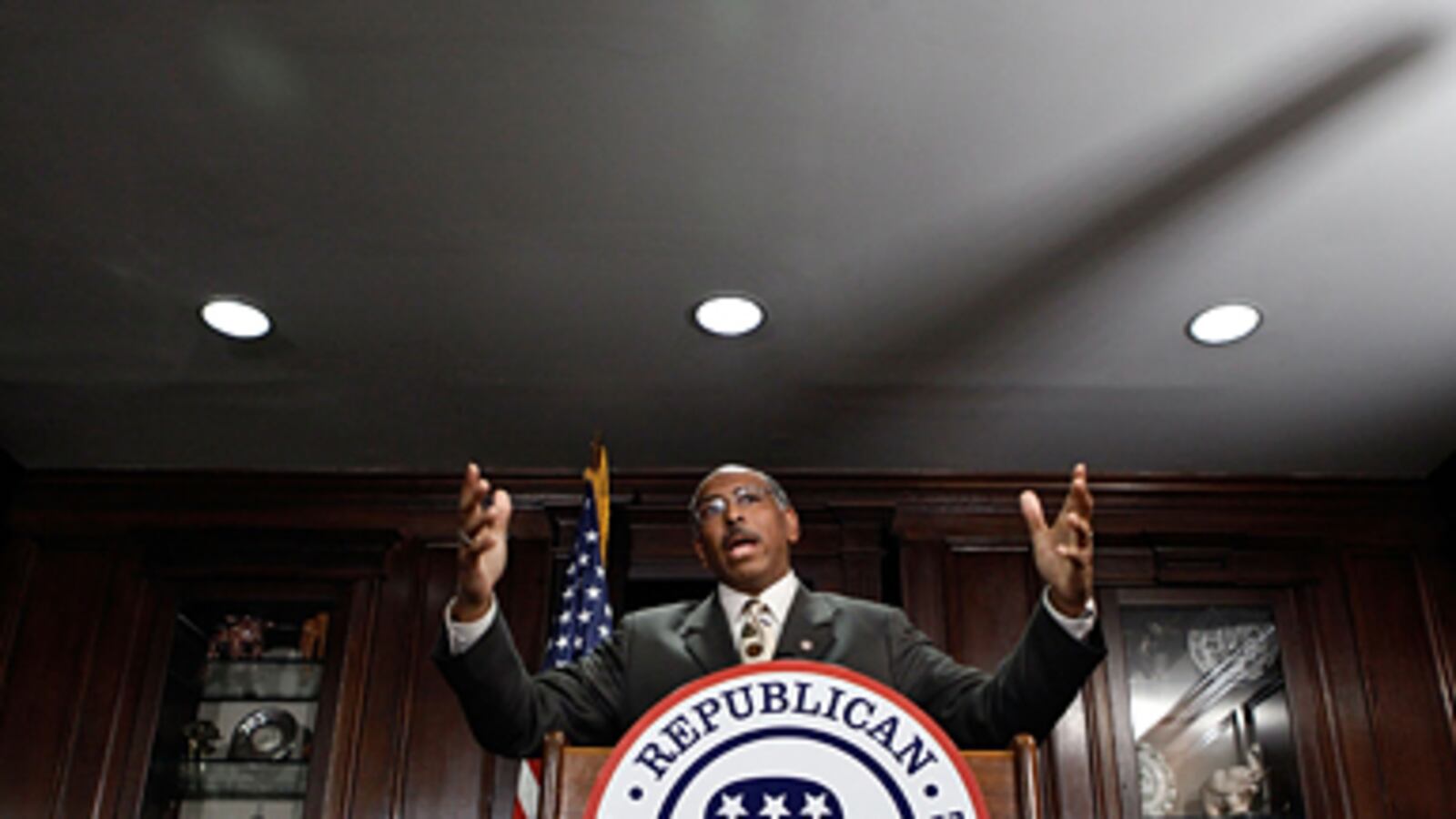 articles/2010/12/12/michael-steeles-tenure-as-republican-national-committee-chairman-plagued-by-back-biting/latimer-steele_146836_scdivr