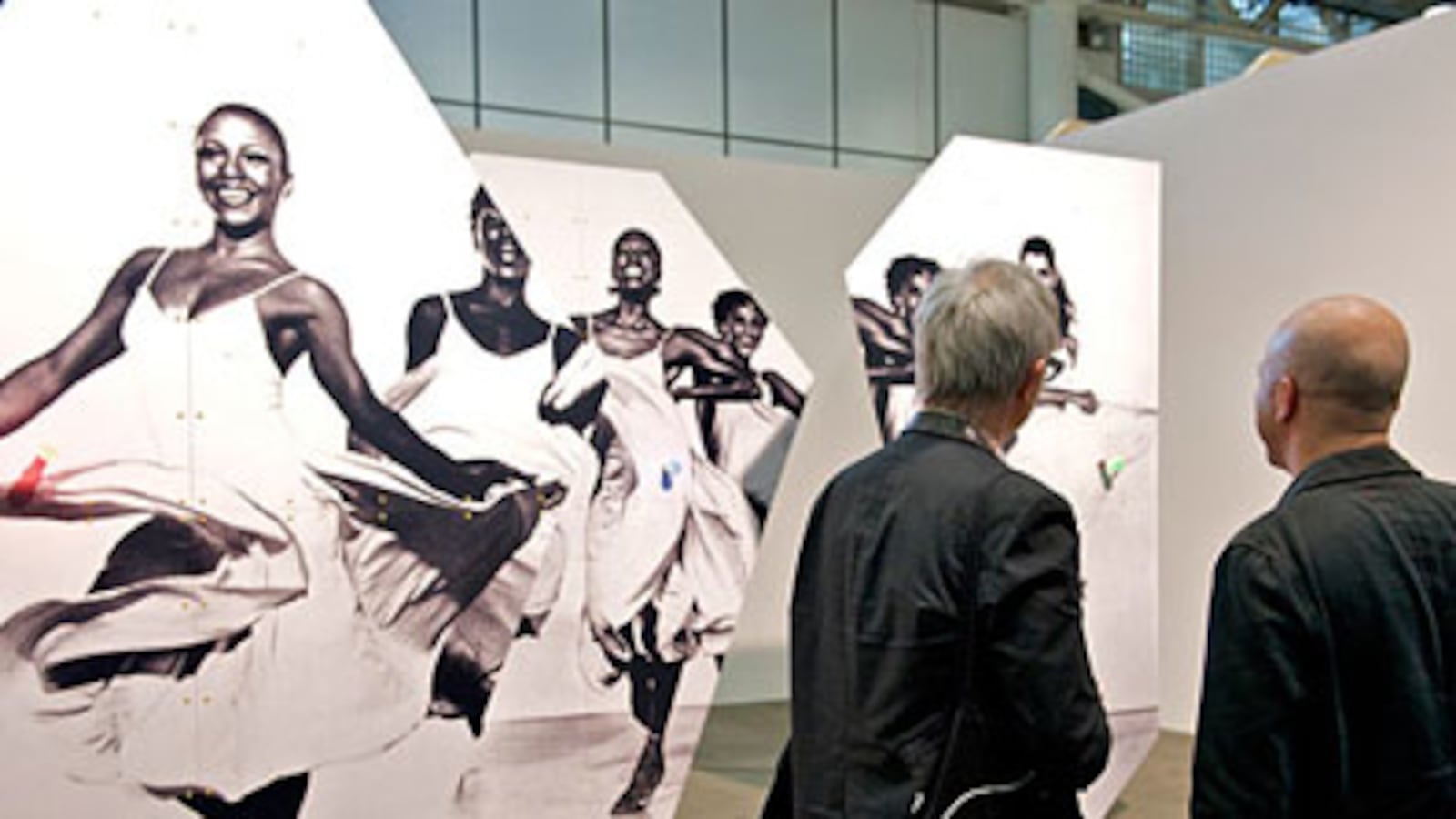 articles/2010/06/17/live-from-art-basel/art-basel_107569_t889cq