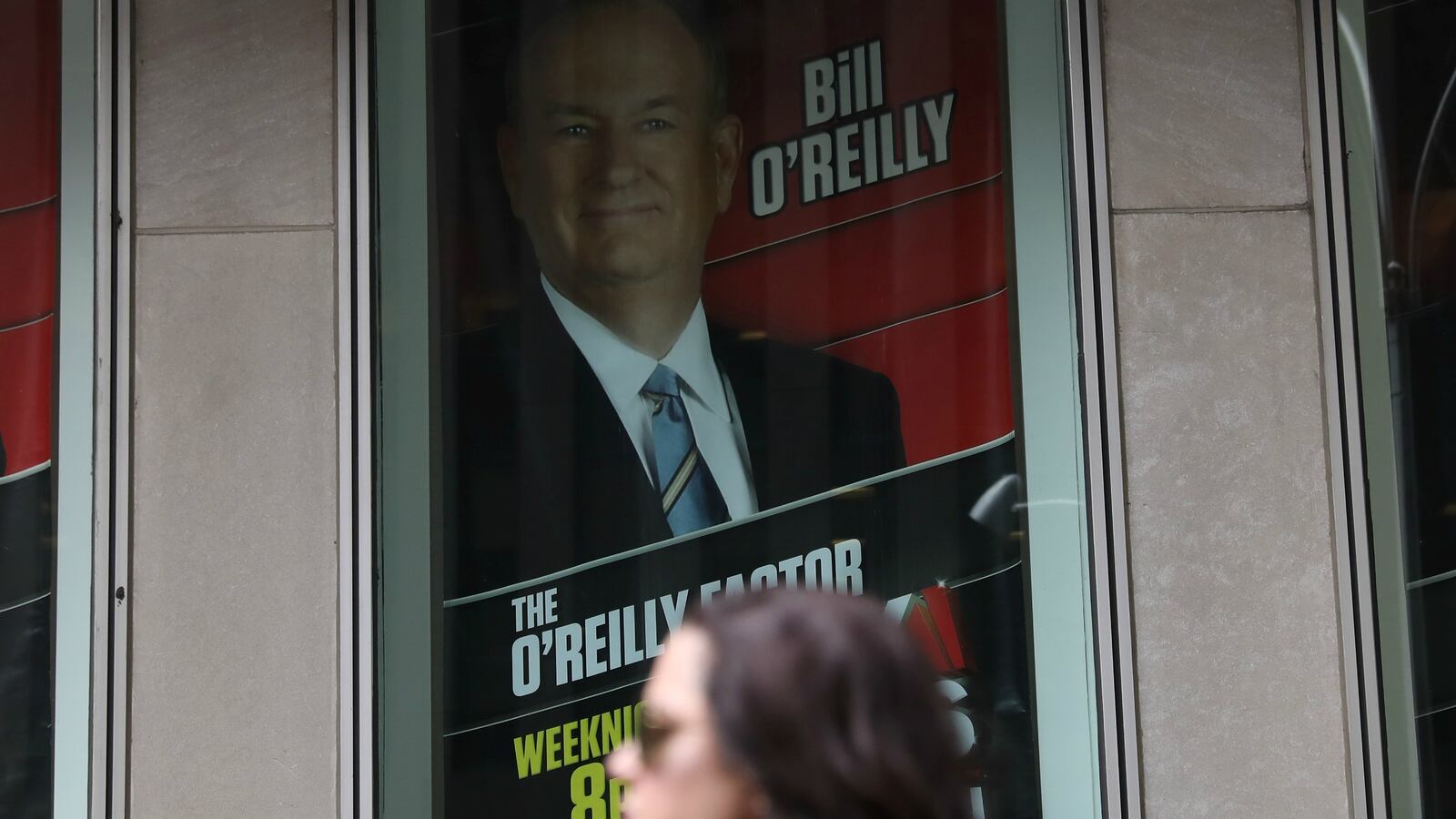 cheats/2017/04/20/report-fox-payout-to-o-reilly-will-be-tens-of-millions/170420-oreilly-payout-cheat_cucbmn