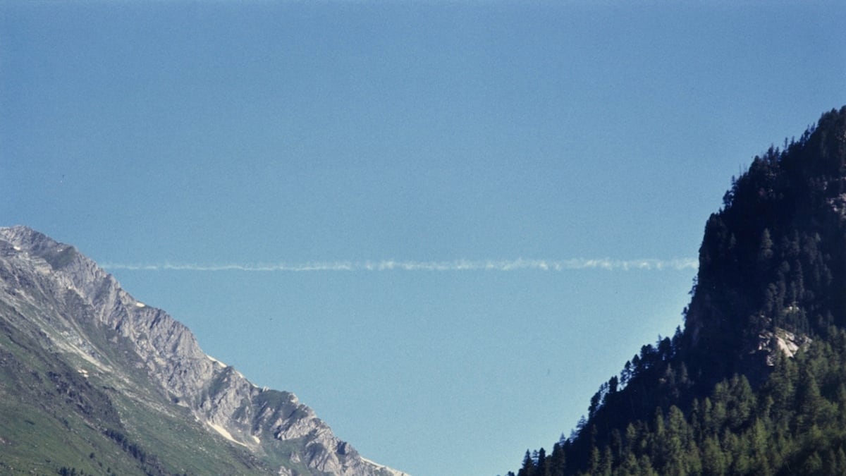 articles/2013/04/02/luigi-ghirri-at-matthew-marks-is-the-daily-pic-by-blake-gopnik/ghirri-daily-pic_aavult