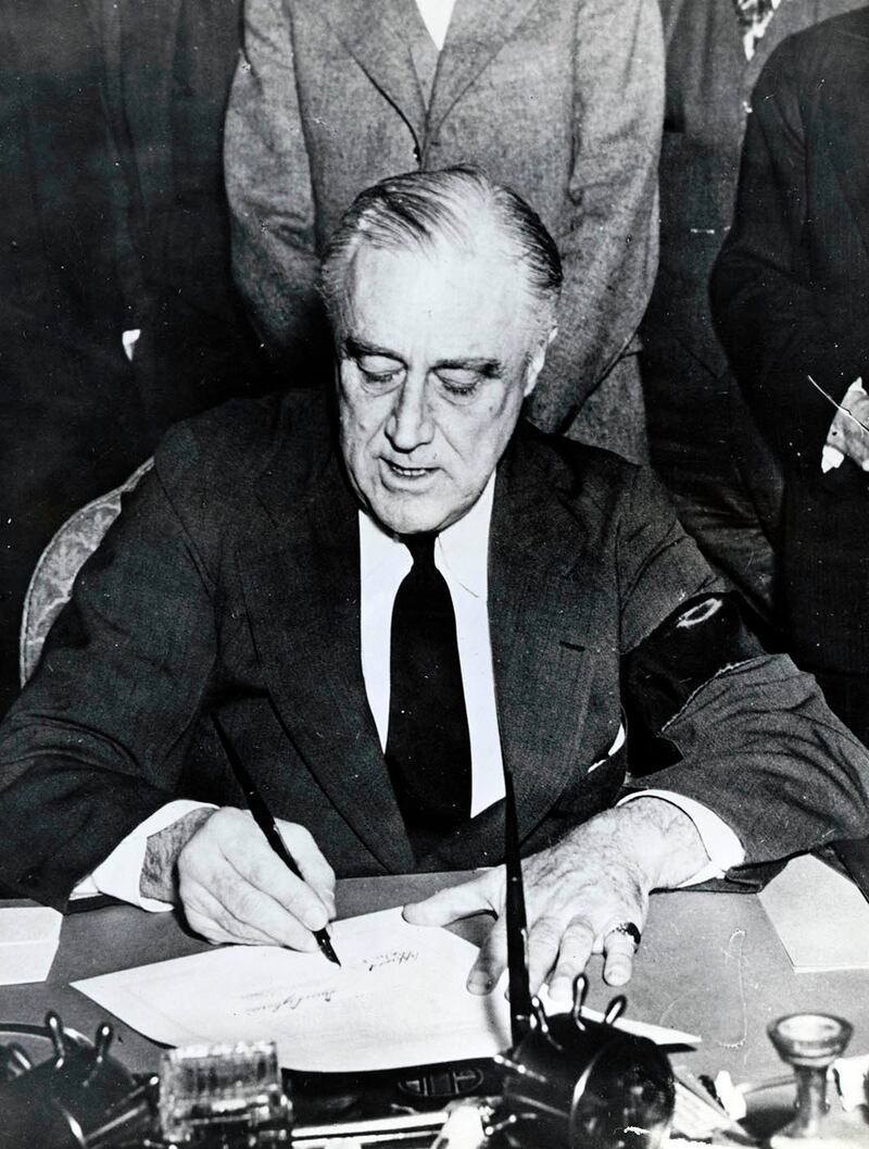 galleries/2016/12/07/the-attack-on-pearl-harbor-75-years-later-photos/161206-Pearl-Harbor-08_mbjxjd