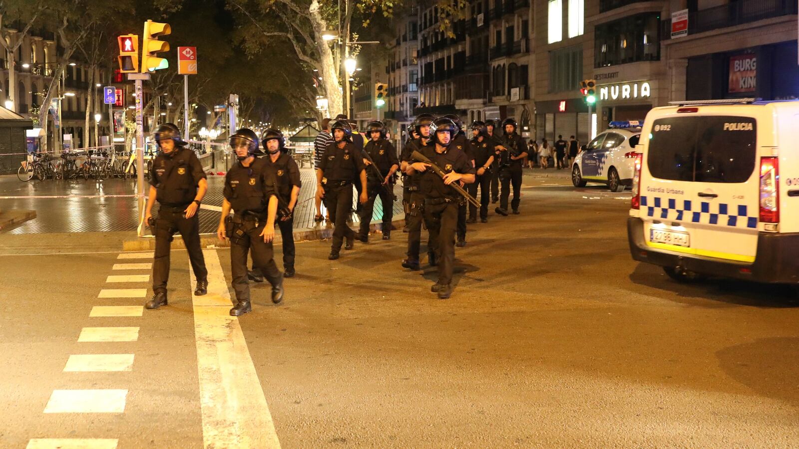 170817-barcelona-victims-18-nationalisties-cheat_lzhwqh