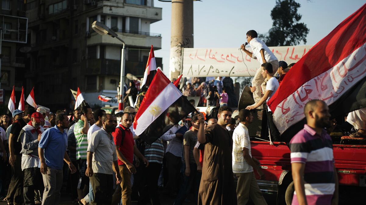 cheats/2013/08/11/egyptian-police-to-stop-pro-morsi-protests/egypt-police-disperse-cheat_p6f89z