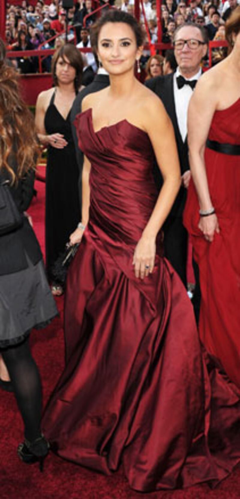 galleries/2010/03/07/oscar-arrivals-and-parties/oscar-arrivals---cruz_xws4xq