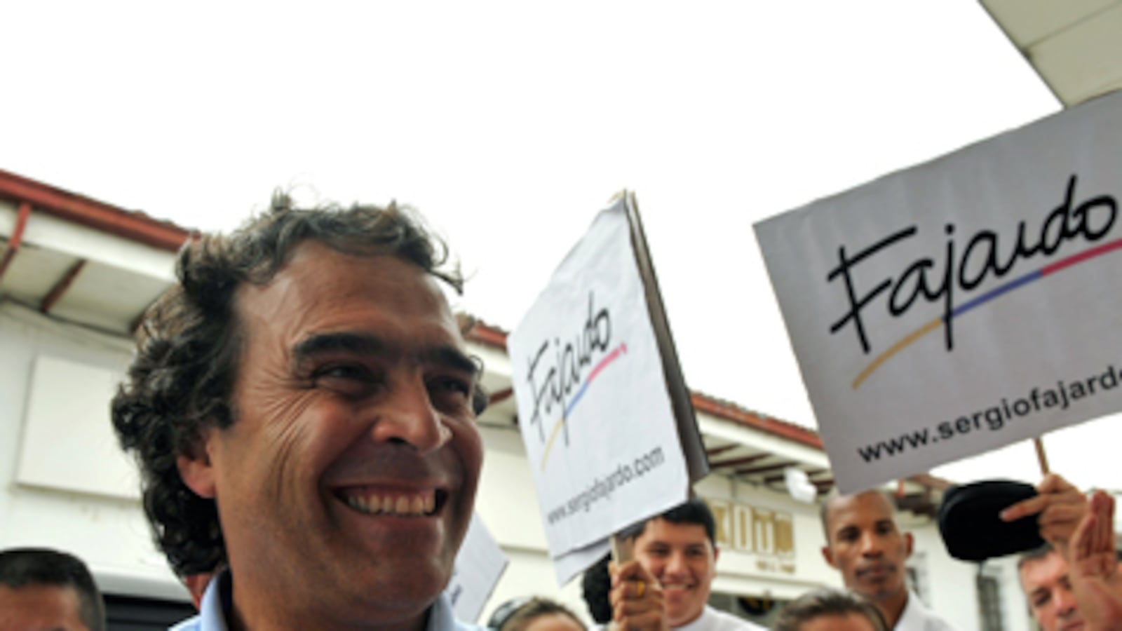 articles/2010/10/19/sergio-fajardo-interview-the-man-who-tamed-colombias-cocaine-capital/diaz-duran-fajardo_135072_rjra5p