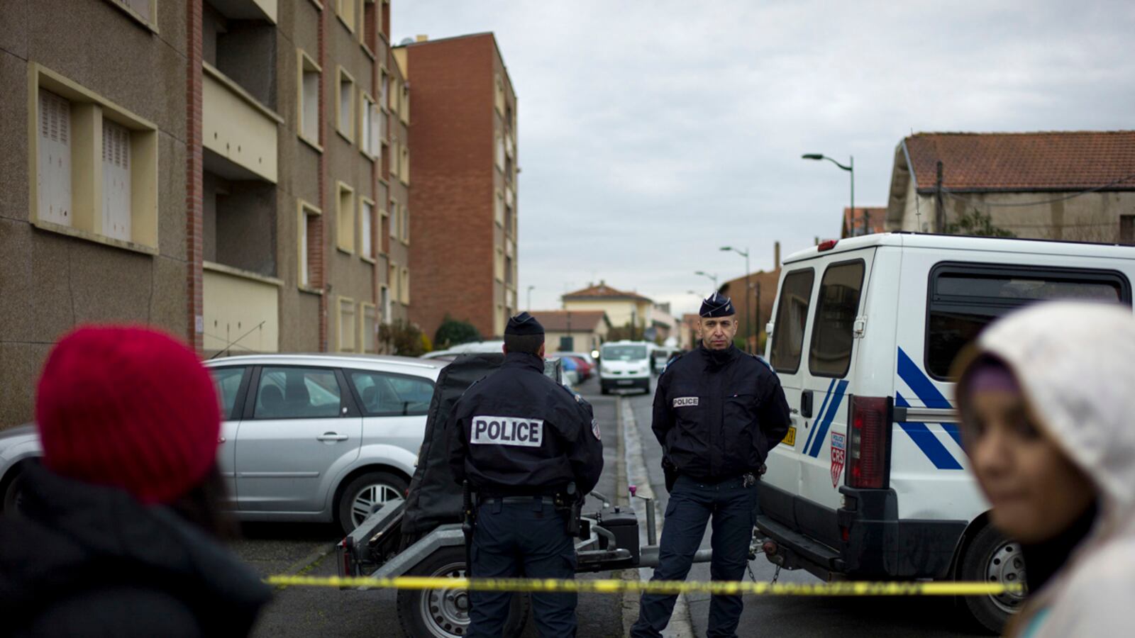 cheats/2012/03/23/critics-slam-toulouse-shooter-raid/france-shooter-aq-link-cheat_cekrgc