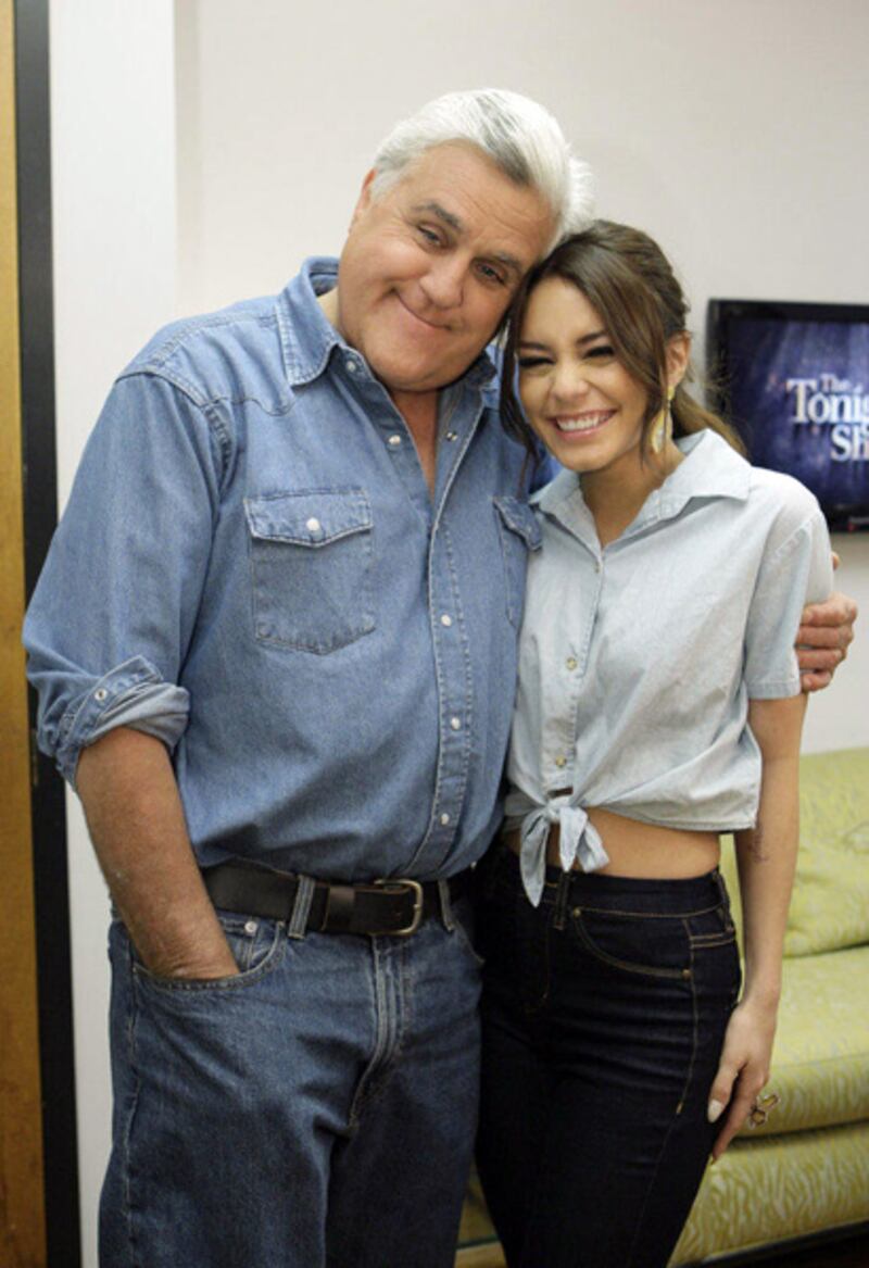 galleries/2013/03/24/jay-leno-selena-gomez-more-celebrity-twitter-pictures-photos/130323-twit-pics-leno_uzda00