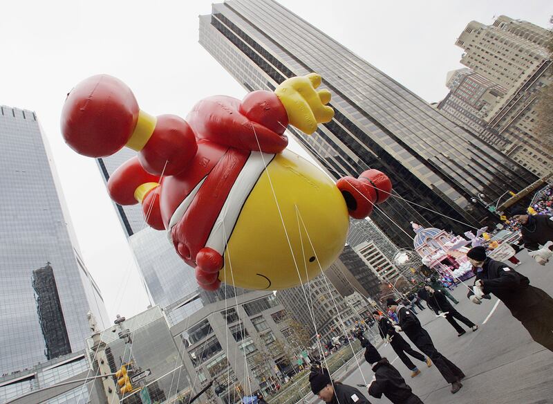 galleries/2011/11/24/macy-s-thanksgiving-parade-balloon-controversy-tim-burton-more-photos/macys-thanksgiving-balloons-humpty_wuz91q