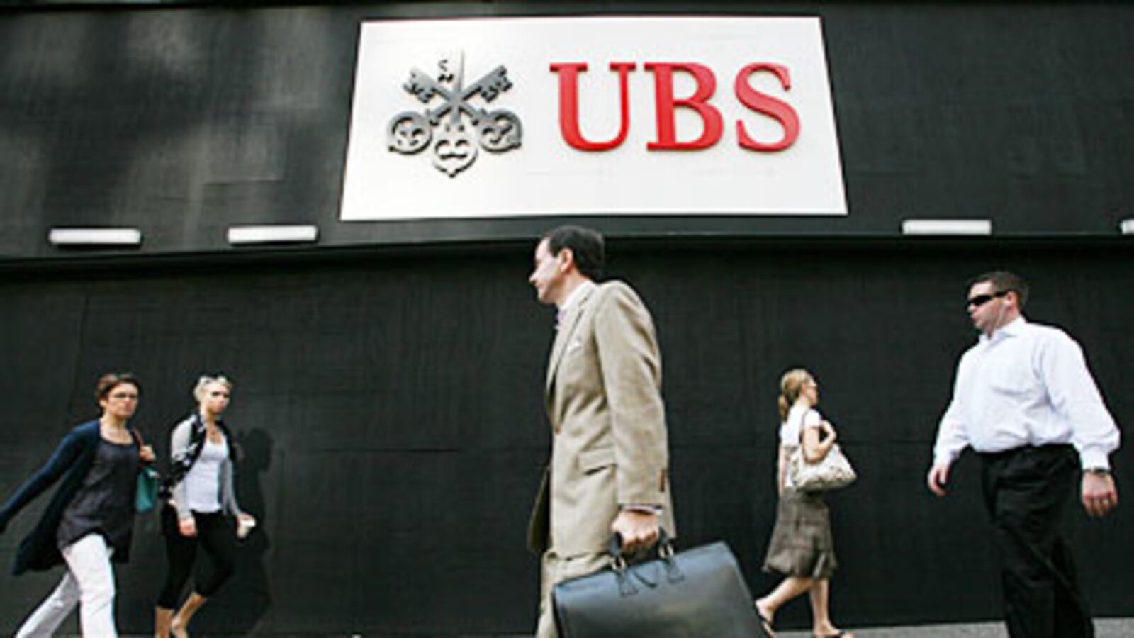 cheats/2011/09/15/rogue-ubs-trader-blows-2-billion/ubs_nyqfjd