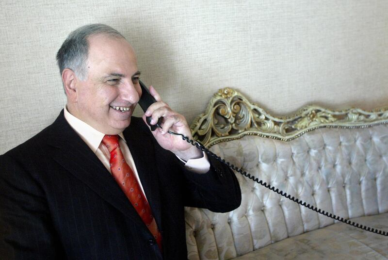 galleries/2015/12/31/the-deaths-that-shook-the-world-in-2015/151230-who-we-lost-66_uaeu2k