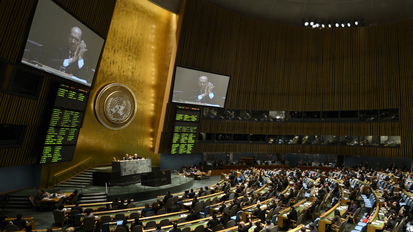 cheats/2013/04/02/united-nations-passes-arms-treaty/130402-un-arms-treaty-cheat_opf3m1