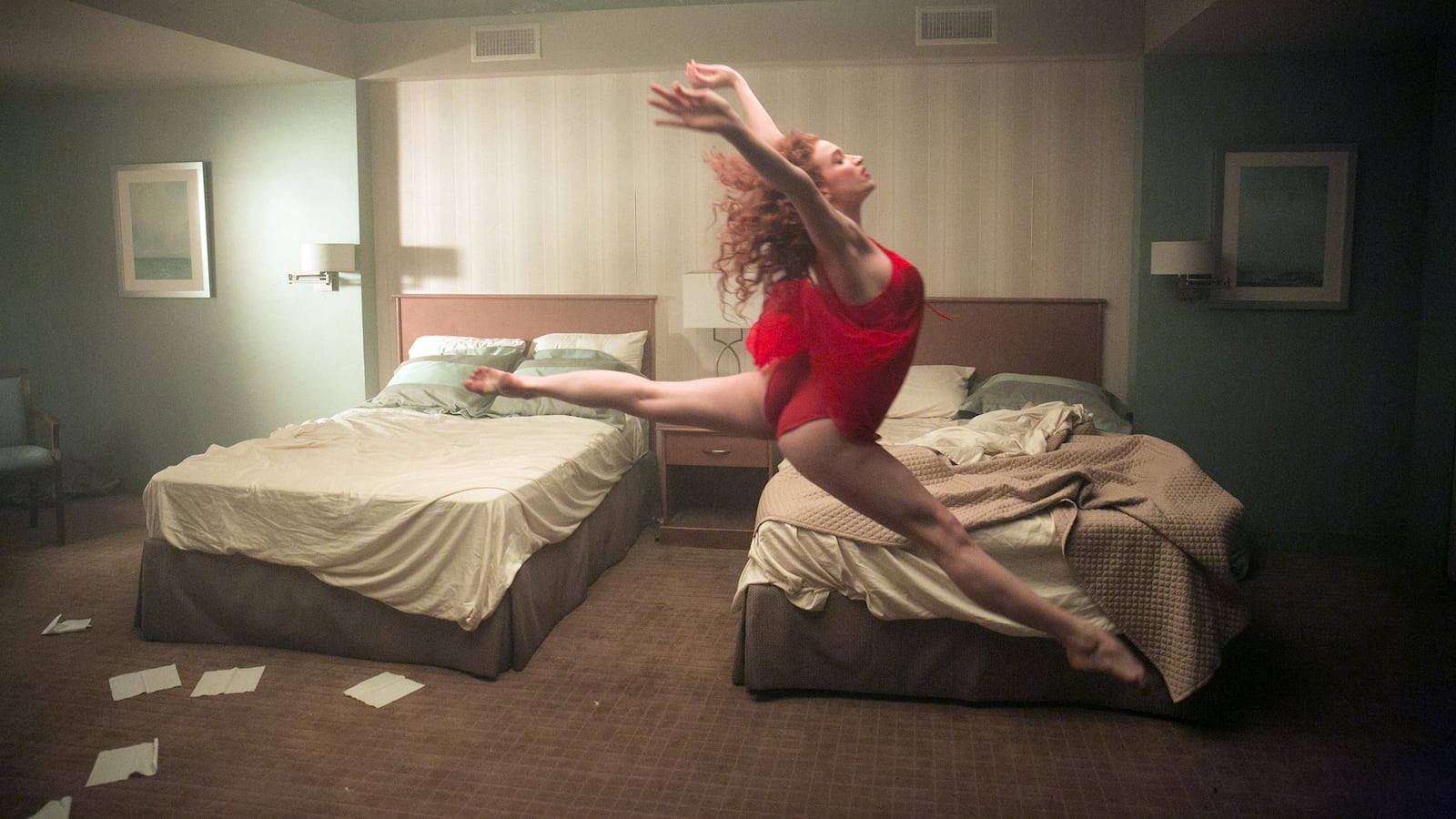 170724-fallon-room104-tease_tflf6l