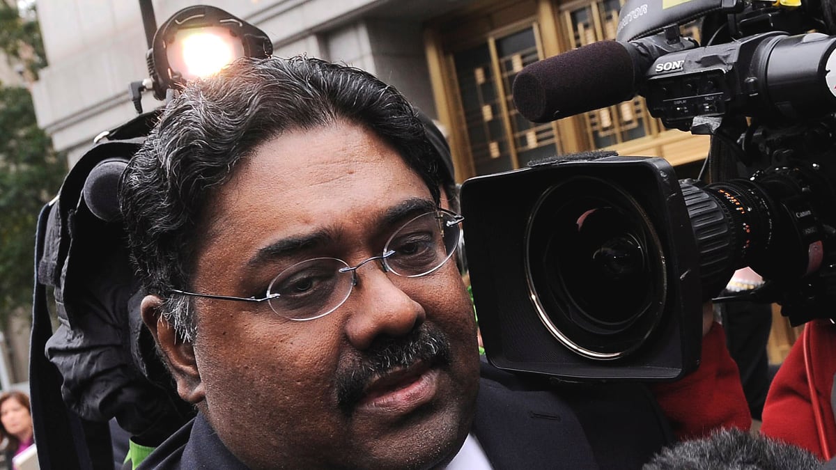 cheats/2011/11/08/rajaratnam-to-pay-92-8m-penalty/white-collar-criminals-raj-rajaratnam_sko98b