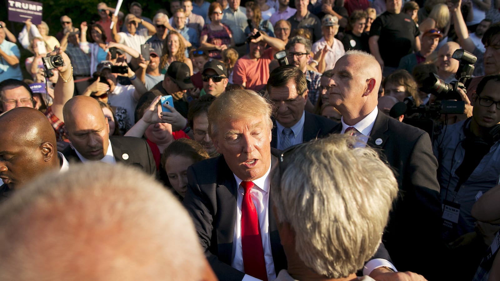 articles/2015/07/17/the-63-real-humans-who-donated-250-or-more-to-donald-trump/150716-nuzzi-72-trump-tease_uswc6p