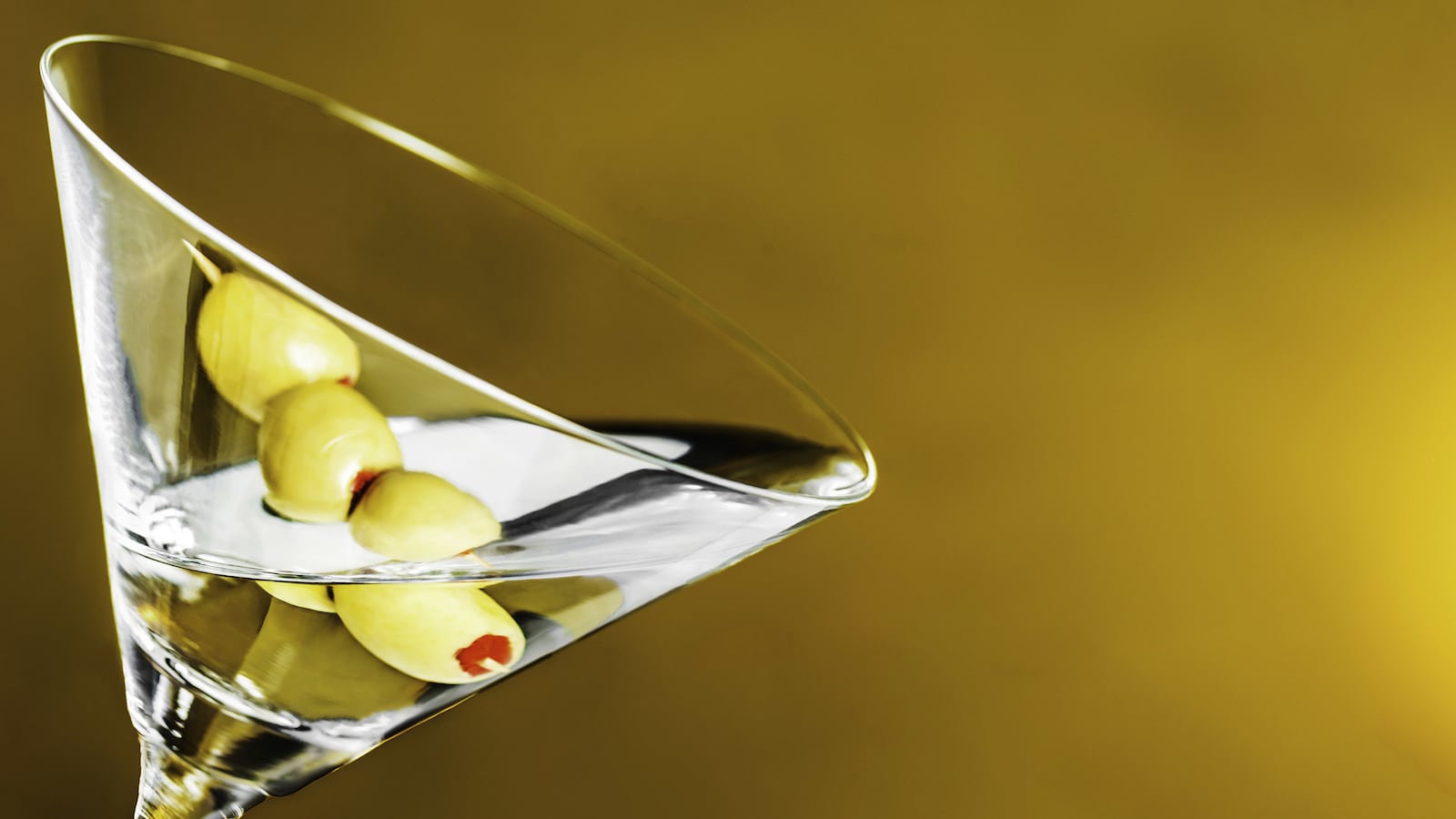 articles/2016/10/13/please-leave-my-classic-cocktail-alone/161011-rothbaum-classic-cocktails-tease_ecflpp