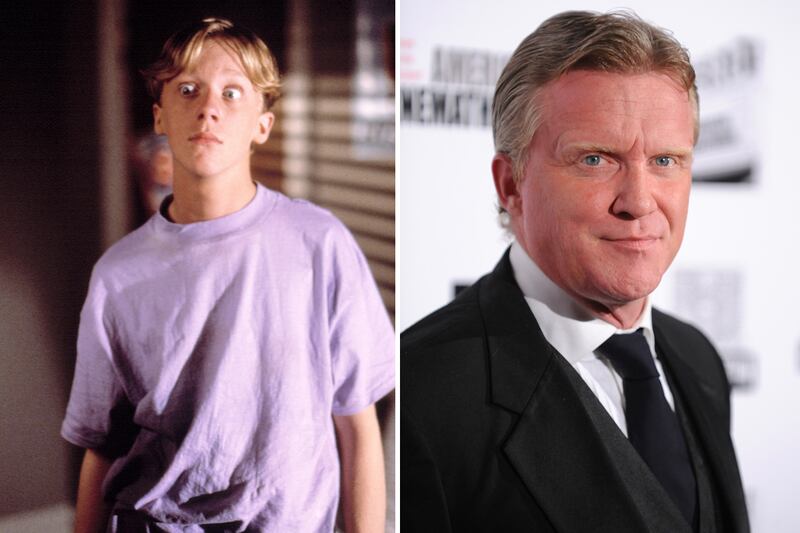 galleries/2011/11/13/jonathan-lipnicki-more-child-stars-who-got-buff-photos/buff-child-stars-anthony-michael-hall_mr7hx9