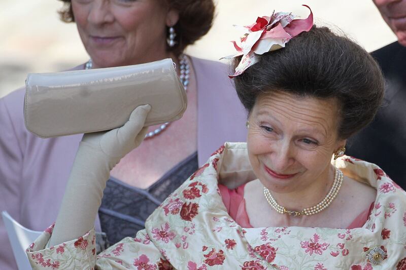 galleries/2011/07/30/zara-phillips-mike-tindall-wed-photos/princess-anne-phillips-wedding_eemk3v