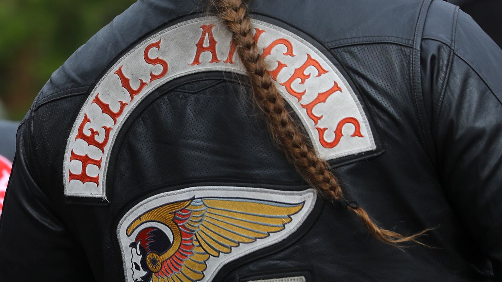2016-10-12T120000Z_84357939_LR1ECAC0ZKYPC_RTRMADP_3_GERMANY-HELLS-ANGELS_erqwgz