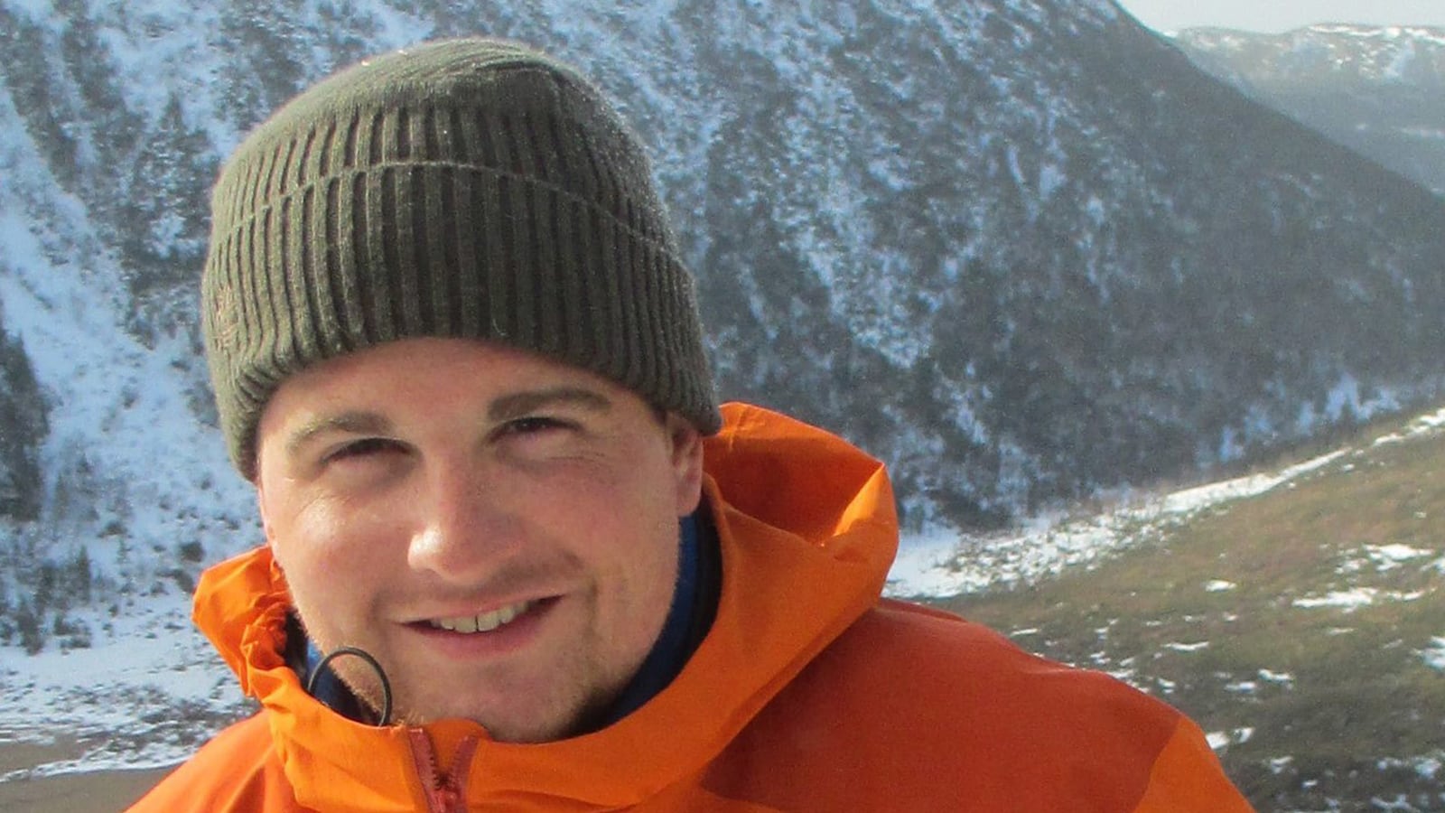 cheats/2013/04/20/killed-mit-cop-had-a-heart-of-gold/130420-sean-collier-boston-cheat_ottzxd