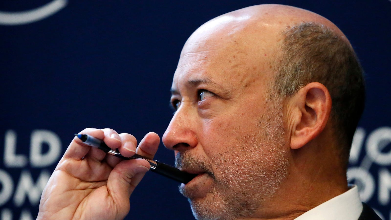 articles/2013/01/25/goldman-sachs-ceo-lloyd-blankfein-goes-hipster-with-davos-beard/130125-gross-davos-blankfein-tease-embed_miozjk