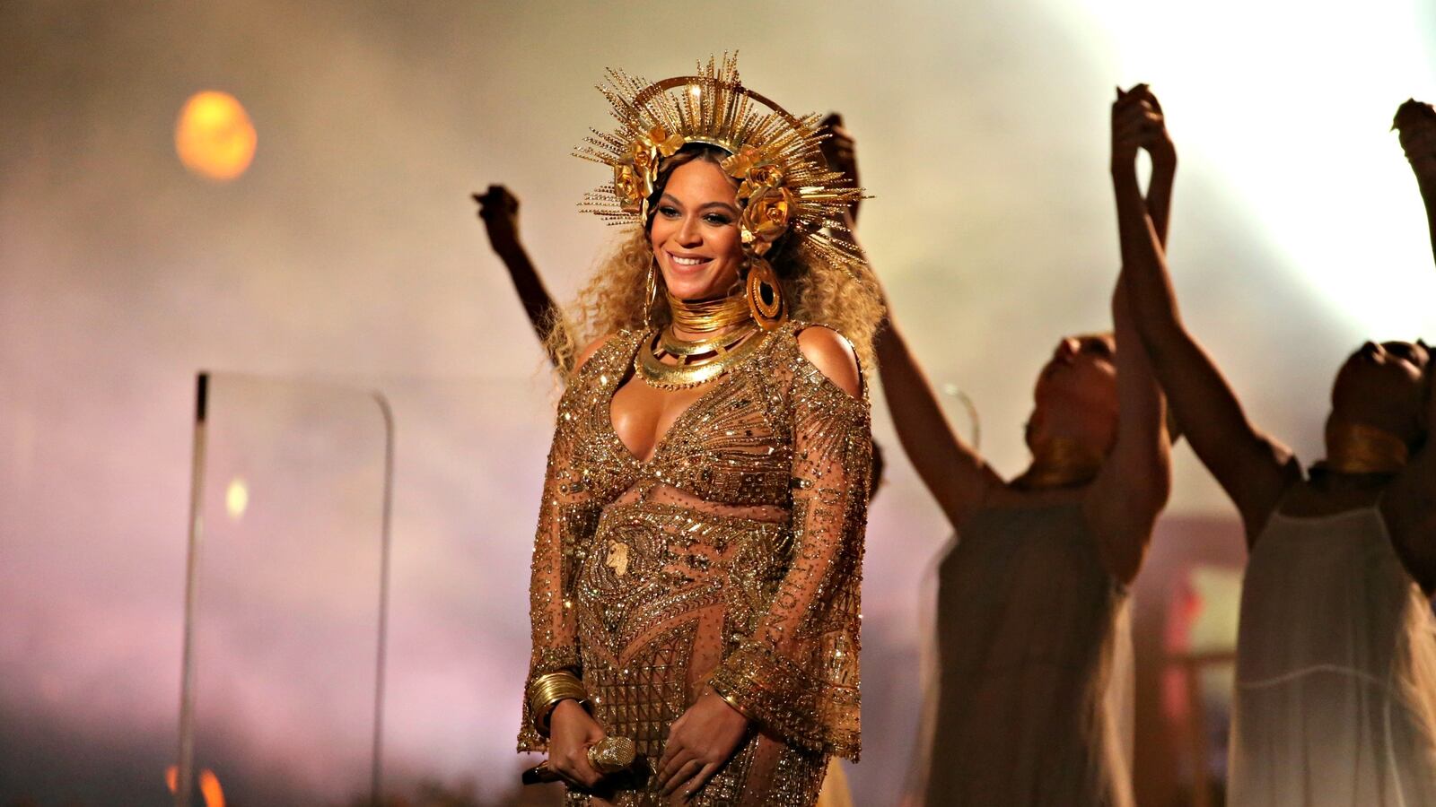 cheats/2017/02/23/beyonc-backs-out-of-coachella-2017/170223-beyonce-coachella-cheat_w5cyyc