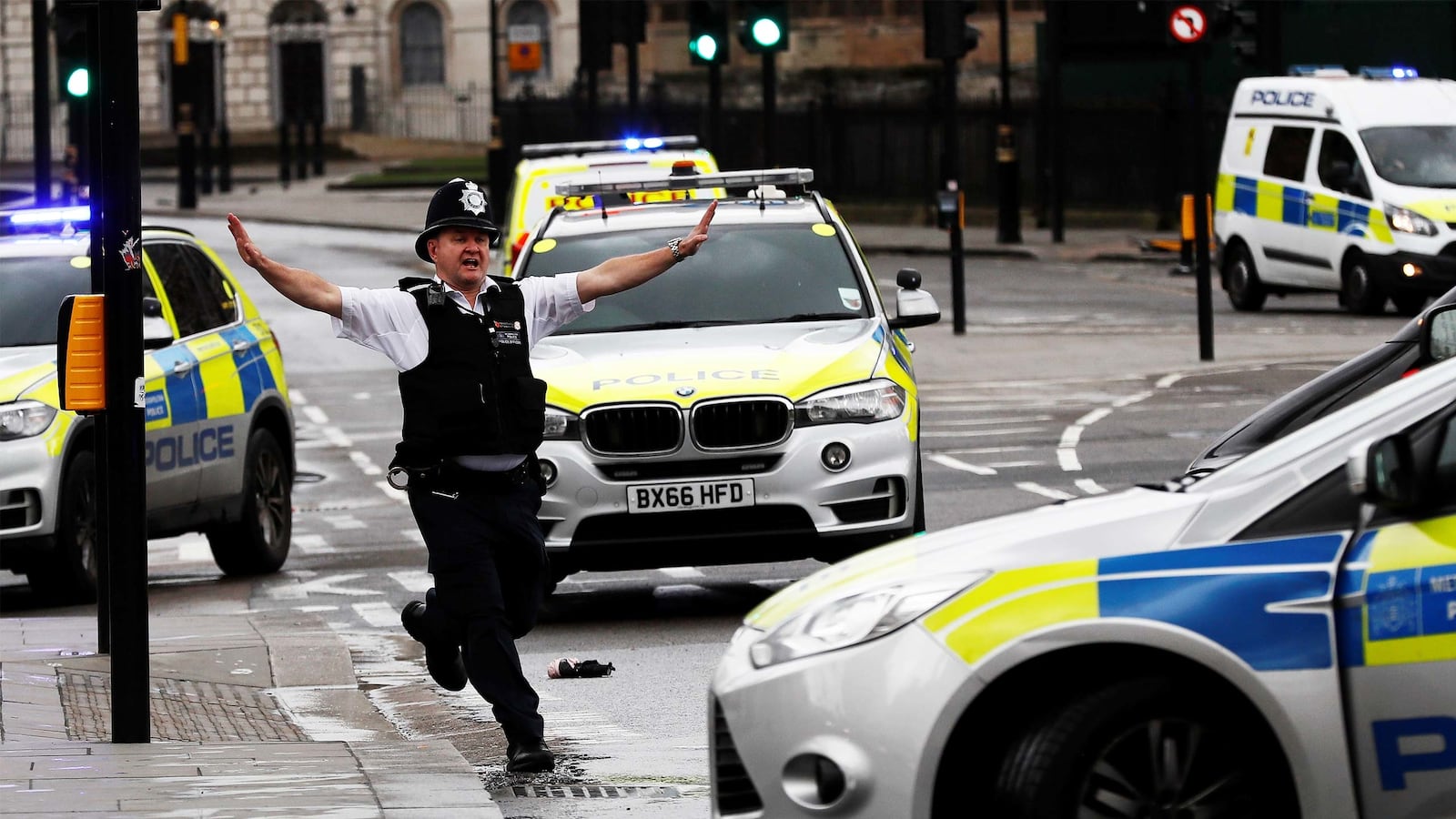 articles/2017/03/23/londoners-reject-british-traitors-peddling-terror-dystopia-on-fox-news/170322-hines-uk-attack-tease_pkmels