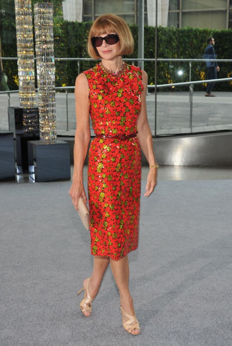 galleries/2012/06/04/cfda-awards-2012-brunette-mary-kate-olsen-anna-wintour-more-photos/cfda-2012-wintour_kty3k5